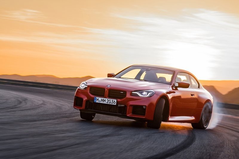 偽裝車的M2 CS看起來有些溫和,但實際應該會有不少碳纖維與更競技的設定。