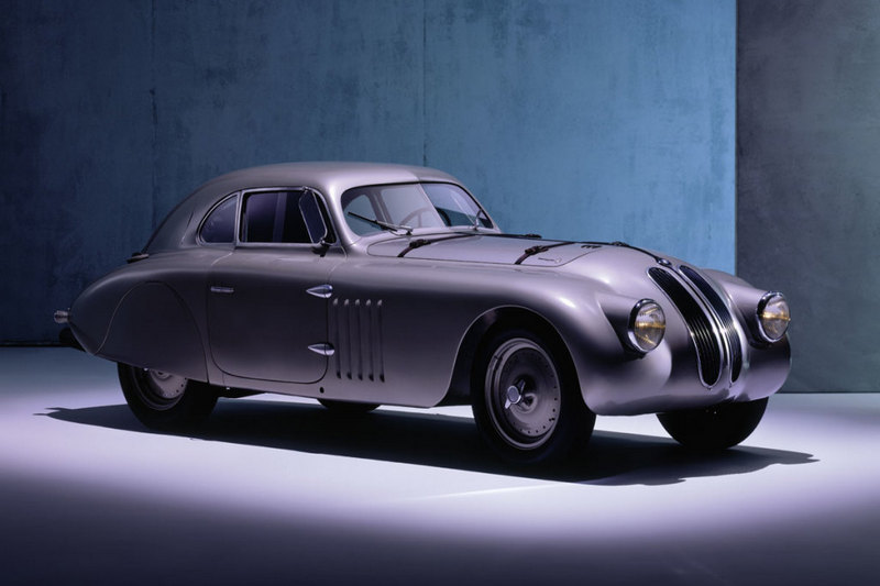 Concept Touring Coupe設計向328 Touring Coupe致敬。