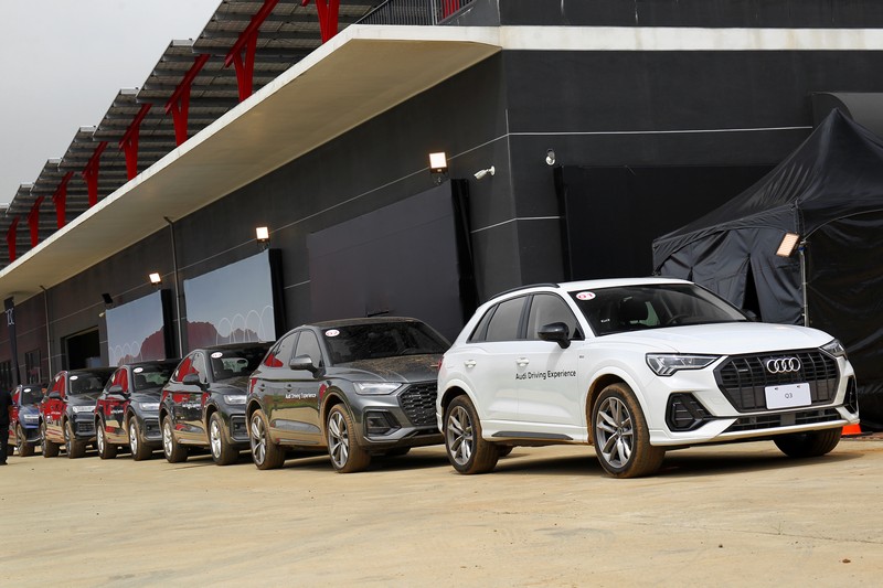 越野駕馭活動提供Q3、Q5、Q7、Q8與e-tron等車型。