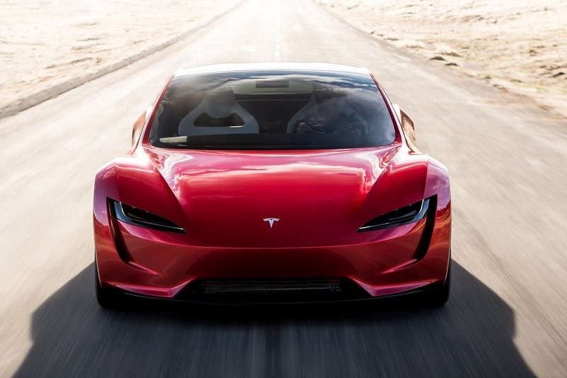 一直說要量產的Roadster已經跳票多年了。