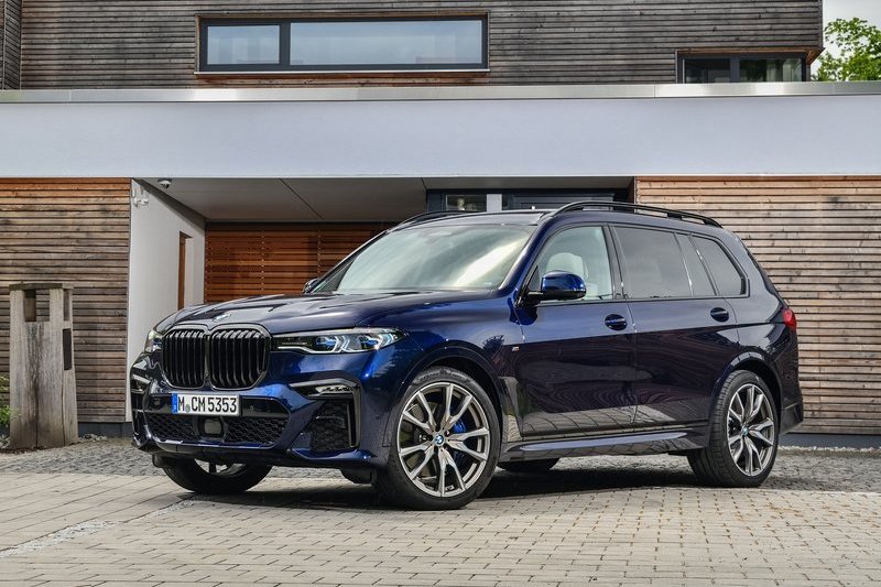 X7推出時水箱護罩尺寸著實讓人震驚。