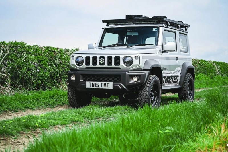 Twisted Automotive改裝Suzuki Jimny,內裝質感大幅升級,動力也加上渦輪提升許多。