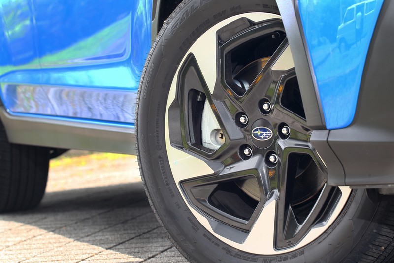 配備18吋輪圈。