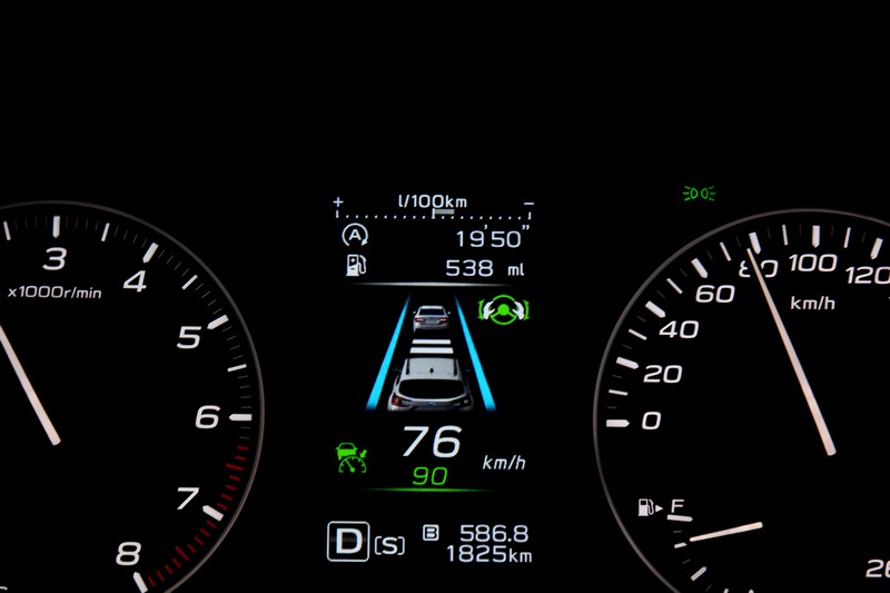 配備EyeSight 4.0系統,具有主動車距控制定速巡航、車道維持置中、PCB預防碰撞自動煞車等功能。