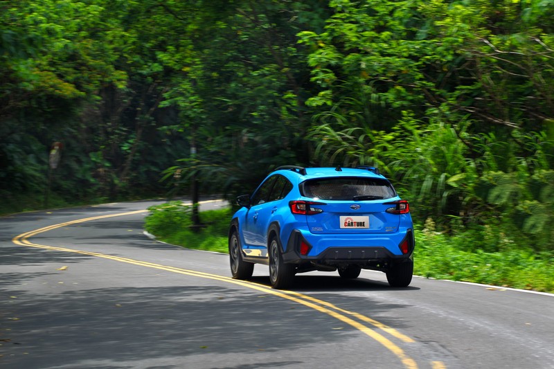 SAWD四輪驅動給予Crosstrek穩定的操駕感受。