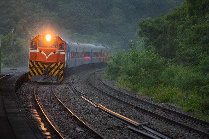 【車勢星聞】鐵道紀錄電影《南方,寂寞鐵道》 6月9日鐵路節全台上映。(圖:黃凱群提供)