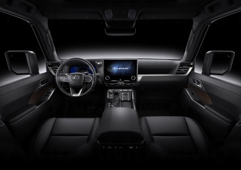 內裝鋪陳依舊維持著品牌的高質感氛圍,12.3吋的儀表加上14吋中央螢幕頗有氣勢。