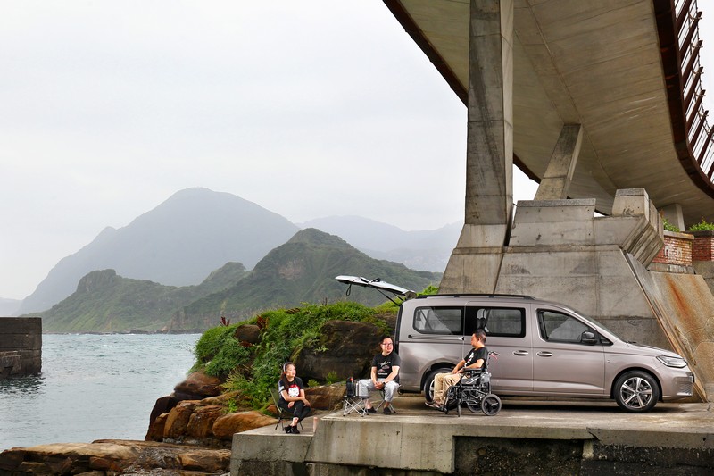 雖說Caddy福祉車原意是為了載送行動不便者,但用來享受Outdoor VanLife也很適合。