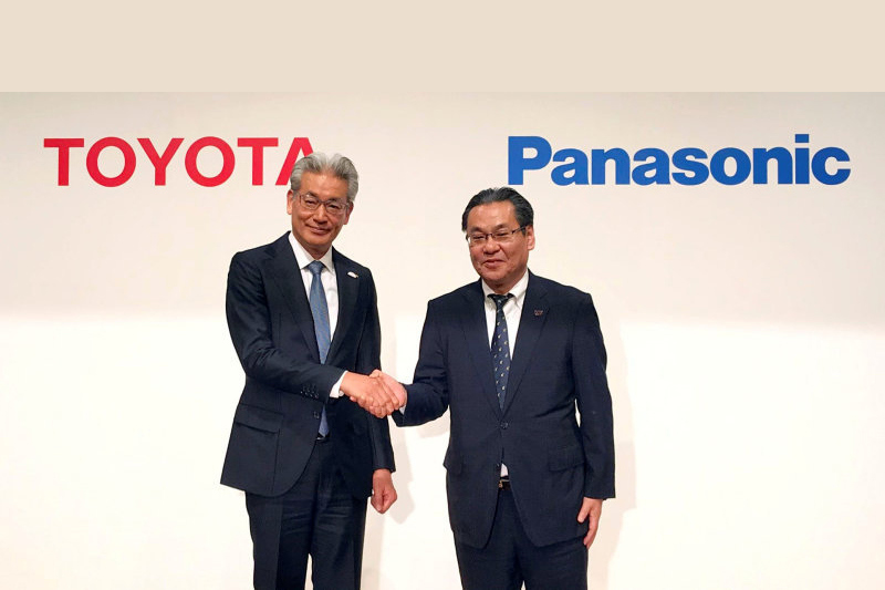 Toyota 2020年宣布與Panasonic合作開發固態電池。
