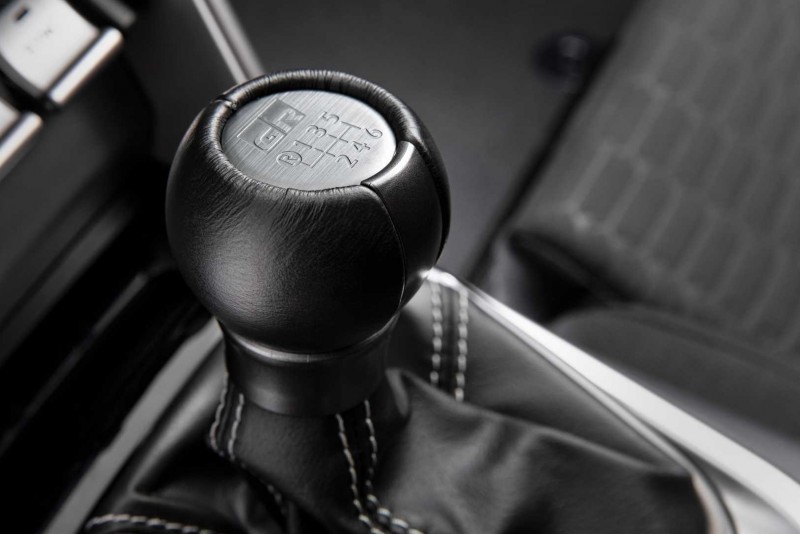 手排的操控感受是不少車迷追求的目標,但電動車將會失去這項樂趣,不過Toyota試圖幫在電動世界找回手排魂。