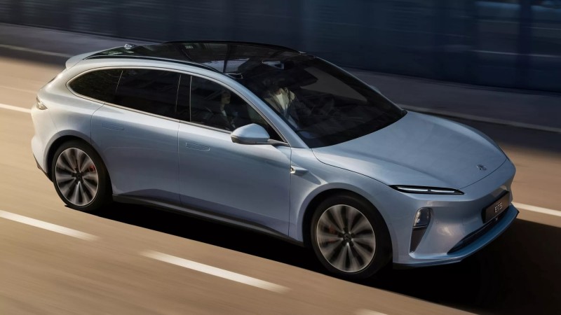 車輛變成旅行車之後依舊維持50:50的前後車重分配，確保操控表現依舊亮眼。