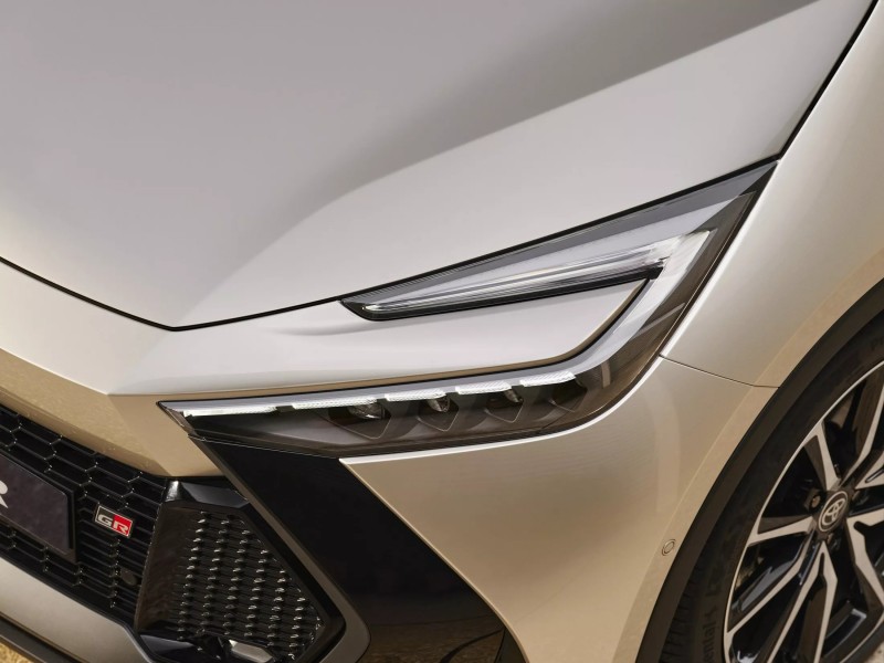 新世代頭燈設計相當具有辨識度，也是一大特點。