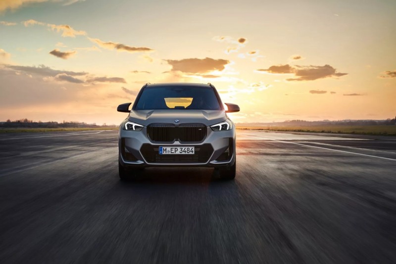 靜止加速到時速96公里的時間來到5.2秒,讓這輛車擁有更多樂趣。