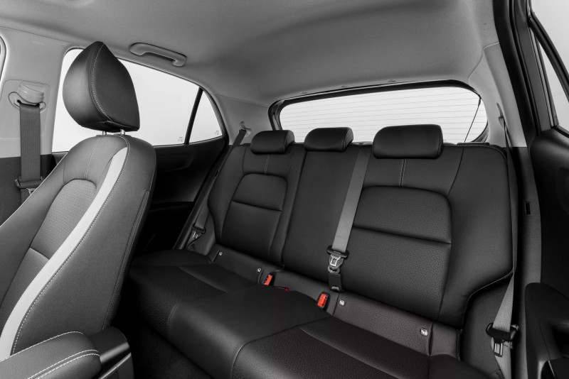 這級距的小車在空間表現上並不是非常優異，不過擁有ISO-FIX的狀況下讓Picanto受到新手父母喜愛。