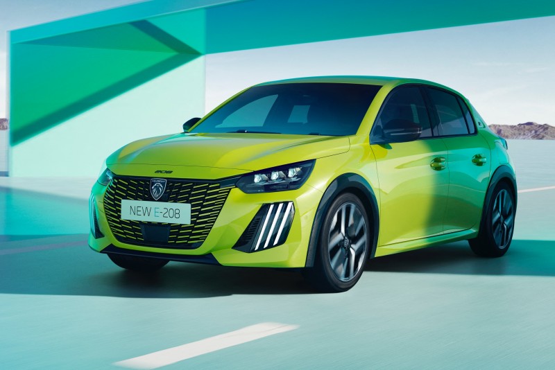 小改款過後的208展現出超跑風格,與9X8 Hypercar有著相同的設計語彙。