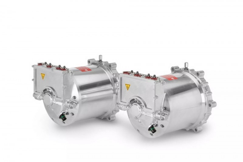 雖然電動馬達重量很輕,但是純電超跑的電池重量會比燃油跑車更重。