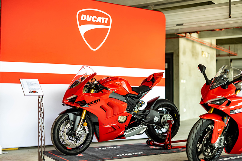 Honda Motorcycle與Ducati兩大重機品牌到場參與盛會,Ducati於大鵬灣賽道重新開幕之際,搶先公開全新未上市車款 - 「Ducati Panigale V4 S」。