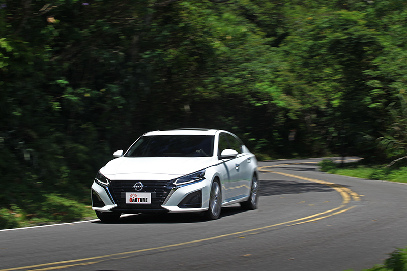 Altima啟用Level 2的ProPilot智行安全系統後，作動細緻度與反應皆有其水準，應對日常需求相當實用。