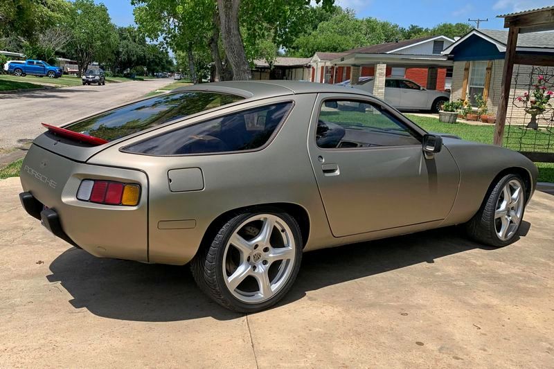 目前網站最高出價金額為1萬3美元,7/28截止。