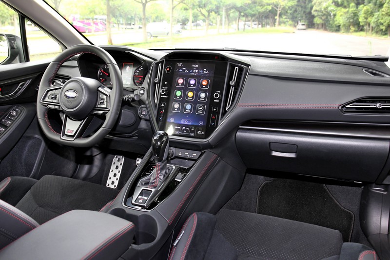 以現今設計風格來說WRX Wagon座艙科技氛圍不算強烈。