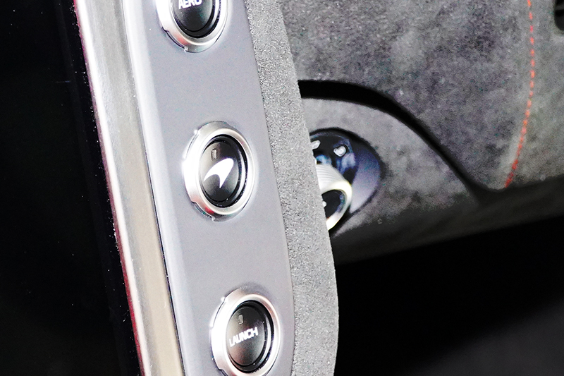 McLaren於750S車款中首次導入McLaren Control Launcher(MCL)全新個人化快捷鍵功能。