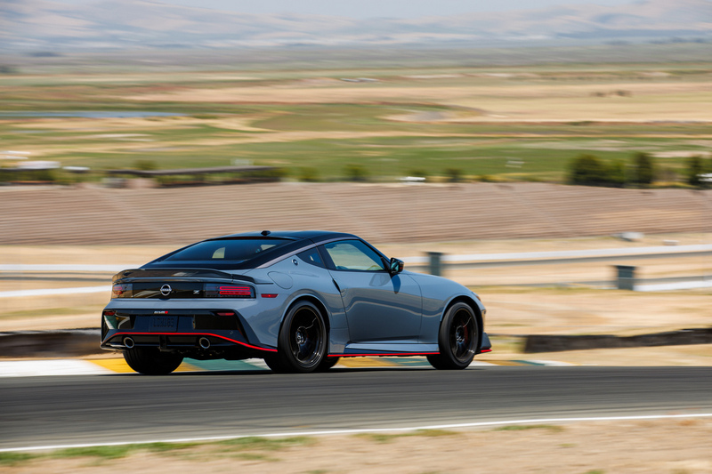 Z Nismo動力輸出僅稍加提升至420p/53.1kgm。