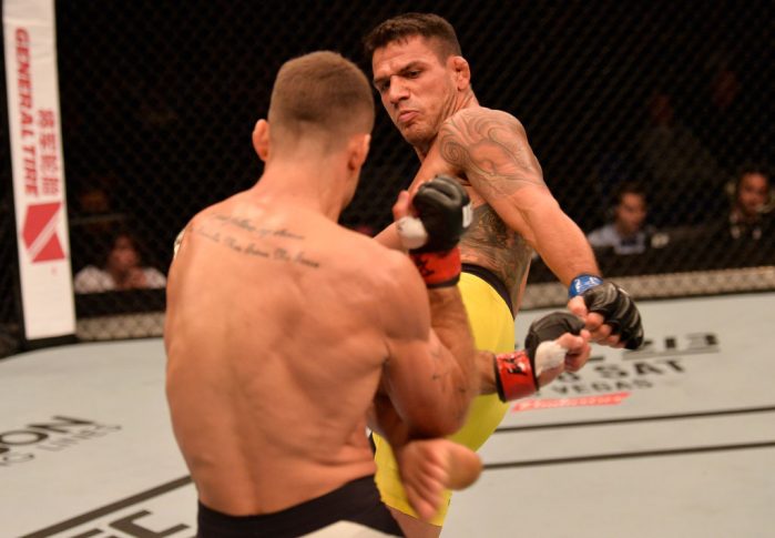 UFCファイトナイト・シンガポール:タレック・サフィジーヌ vs. ハファエル・ドス・アンジョス【シンガポール・カラン/2017年6月17日(Photo by Brandon Magnus/Zuffa LLC/Zuffa LLC via Getty Images)】