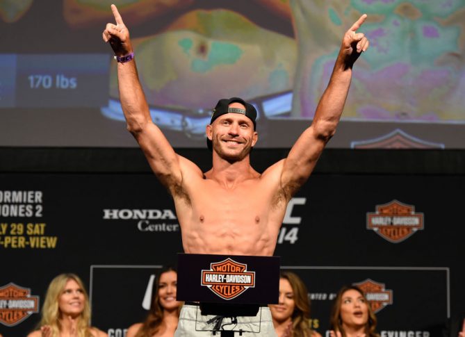 UFC 214:公式計量セレモニーに登場したドナルド・セラーニ【アメリカ・カリフォルニア州アナハイム/2017年7月28日(Photo by Josh Hedges/Zuffa LLC/Zuffa LLC via Getty Images)】