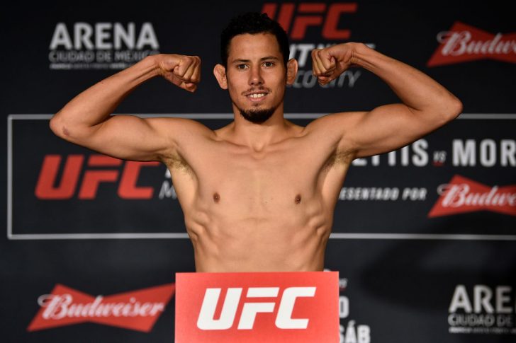 UFCファイトナイト・メキシコシティ:公式計量セレモニーに登場したマルティン・ブラボー【メキシコ・メキシコシティ/2017年8月4日(Photo by Jeff Bottari/Zuffa LLC/Zuffa LLC via Getty Images)】
