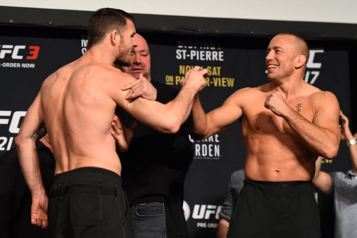 UFC 217:フェイスオフに臨んだマイケル・ビスピンとジョルジュ・サン・ピエール【アメリカ・ニューヨーク州ニューヨーク/2017年11月3日(Photo by Josh Hedges/Zuffa LLC/Zuffa LLC via Getty Images)】