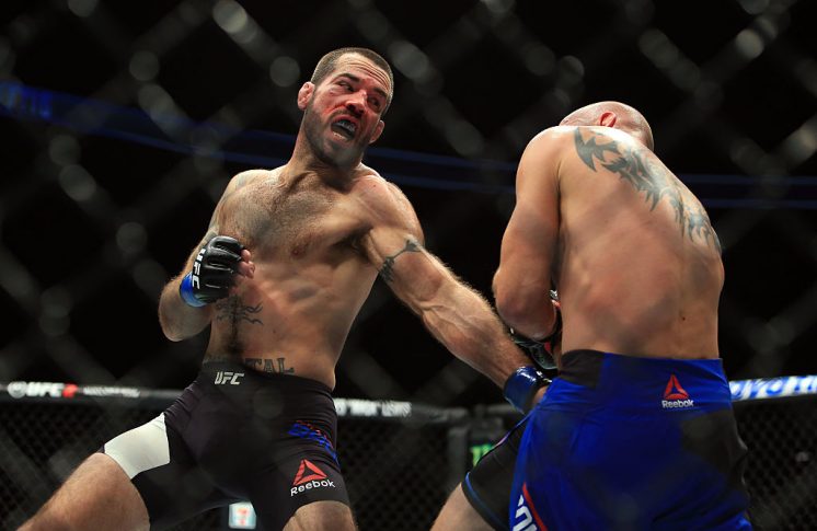 UFC 216:ドナルド・セラーニ対マット・ブラウン【Photo by Vaughn Ridley/Getty Images】