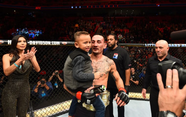 UFC 218:マックス・ホロウェイ vs. ジョゼ・アルド【アメリカ・ミシガン州デトロイト/2017年12月2日(Photo by Josh Hedges/Zuffa LLC/Zuffa LLC via Getty Images)】