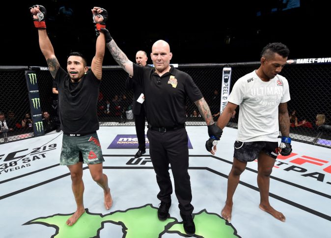 UFCファイトナイト・フレズノ:アレハンドロ・ペレス vs. ユーリ・アルカンタラ【カリフォルニア州フレズノ・アメリカ/2017年12月9日(Photo by Jeff Bottari/Zuffa LLC/Zuffa LLC via Getty Images)】