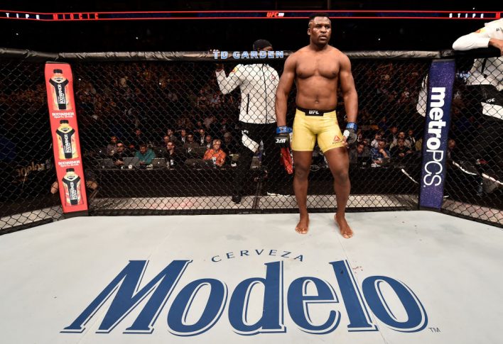 UFC 220:スティペ・ミオシッチ vs. フランシス・ガヌー【アメリカ・マサチューセッツ州ボストン/2018年1月20日(Photo by Jeff Bottari/Zuffa LLC/Zuffa LLC via Getty Images)】