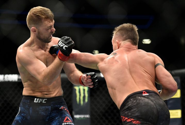 UFC 222:ブライアン・キャラウェイ vs. コーディ・ステーマン【アメリカ・ネバダ州ラスベガス/2018年3月3日(Photo by Brandon Magnus/Zuffa LLC/Zuffa LLC via Getty Images)】