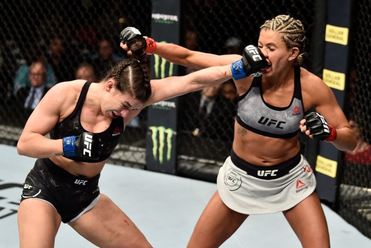 UFC 222:アシュリー・ヨーダー vs. マッケンジー・ダーン【アメリカ・ネバダ州ラスベガス/2018年3月3日(Photo by Jeff Bottari/Zuffa LLC/Zuffa LLC via Getty Images)】