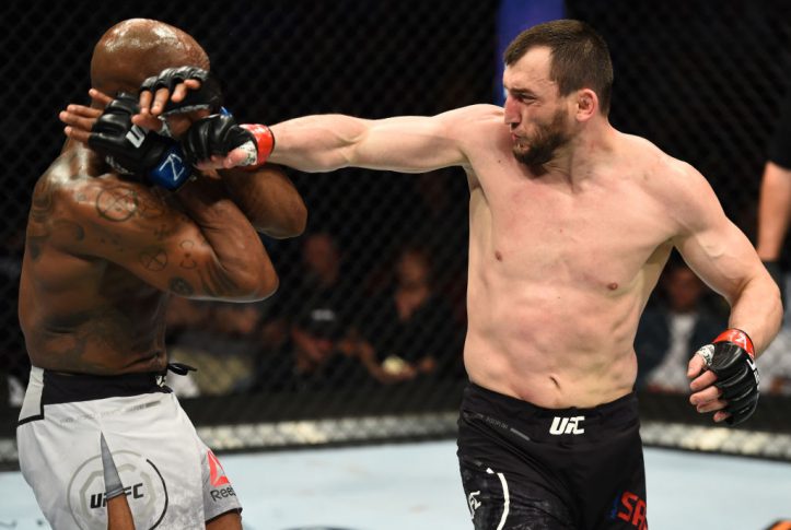 UFCファイトナイト・アリゾナ:ムスリム・サリコフ vs. リッキー・レイニー【アメリカ・アリゾナ州グレンデール/2018年4月14日(Photo by Josh Hedges/Zuffa LLC/Zuffa LLC via Getty Images)】