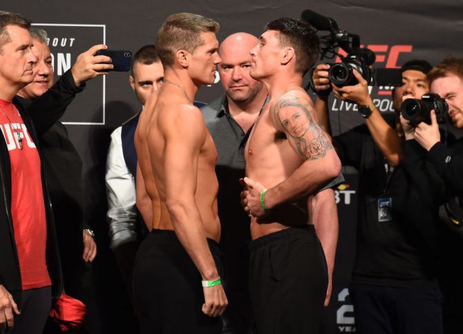 UFCファイトナイト・リバプール:フェイスオフに臨んだスティーブン・トンプソンとダレン・ティル【イギリス・リバプール/2018年5月26日(Photo by Josh Hedges/Zuffa LLC/Zuffa LLC via Getty Images)】