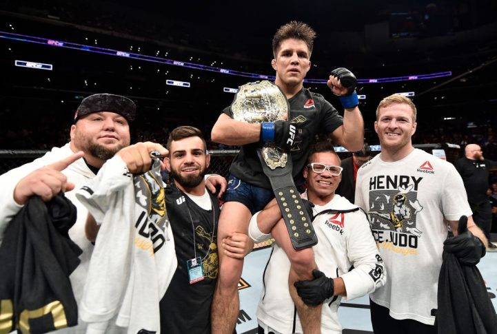 UFC 227:デメトリアス・ジョンソン vs. ヘンリー・セフード【アメリカ・カリフォルニア州ロサンゼルス/2018年8月4日(Photo by Jeff Bottari/Zuffa LLC/Zuffa LLC via Getty Images)】