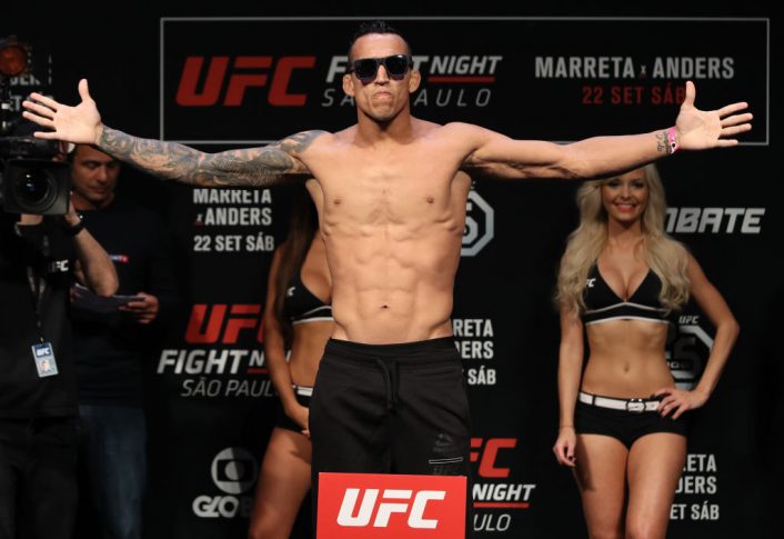 UFCファイトナイト・サンパウロ:公式計量に登場したチャールズ・オリベイラ【ブラジル・サンパウロ/2018年9月21日(Photo by Buda Mendes/Zuffa LLC/Zuffa LLC via Getty Images)】