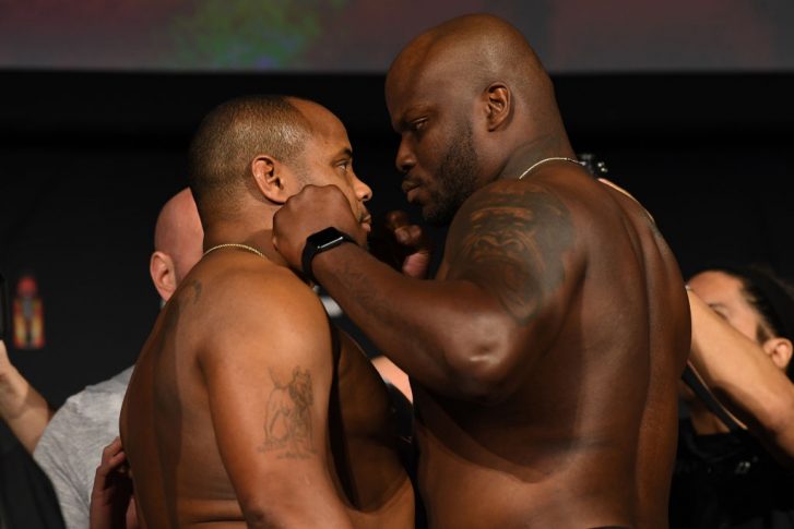 UFC 230:フェイスオフに臨んだダニエル・コーミエとデリック・ルイス【アメリカ・ニューヨーク州ニューヨーク/2018年11月2日(Photo by Jeff Bottari/Zuffa LLC/Zuffa LLC via Getty Images)】