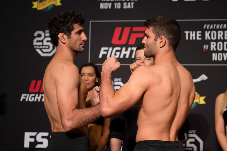 UFCファイトナイト・デンバー:フェイスオフに臨んだベニール・ダリウシュとティアゴ・モイゼス【アメリカ・コロラド州デンバー/2018年11月9日(Photo by Chris Unger/Zuffa LLC/Zuffa LLC via Getty Images)】