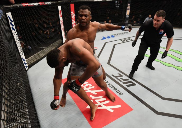 UFCファイトナイト北京:カーティス・ブレイズ vs. フランシス・ガヌー【中国・北京/2018年11月24日(Photo by Jeff Bottari/Zuffa LLC/Zuffa LLC via Getty Images)】