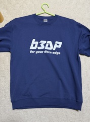 濃い色に白文字は・・・