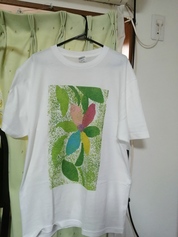 とても素敵です。丁寧ティシャツです