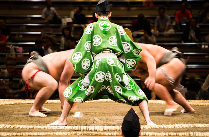 元横綱・千代の富士が死去。「ウルフ」のニックネームで親しまれた彼の人生とは