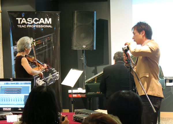 TASCAM07b.jpg