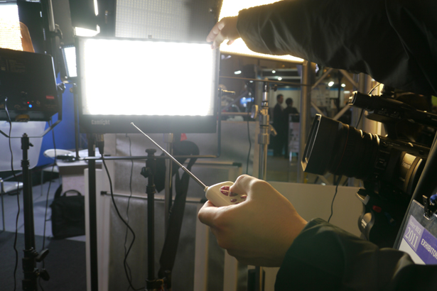 camlight06_interbee2011.jpg