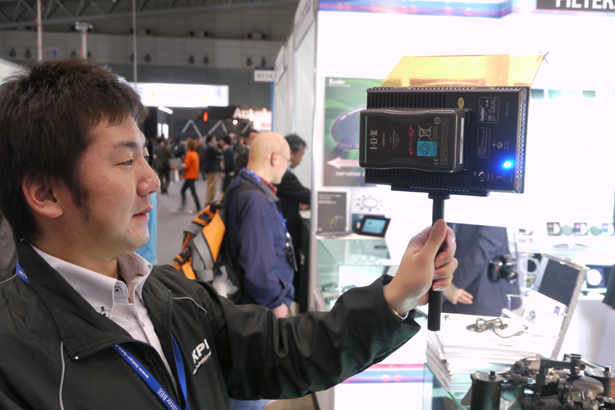 camlight08_interbee2011.jpg