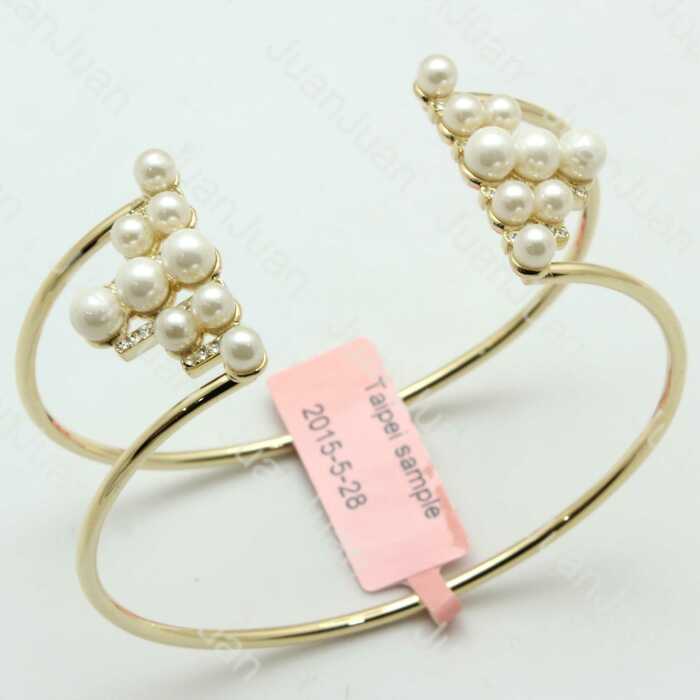 Thumb 42d9e39b d4f0 4817 a5d6 5dd7d929f4c7